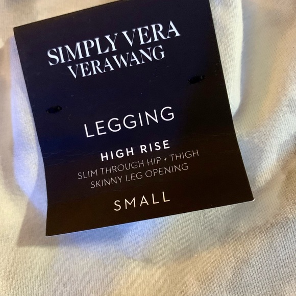 VERA WANG, high waisted, tye dye legging’s! - Picture 4 of 4